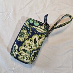 Vera‎ Bradley Blue Rhapsody Wristlet Retired Pattern 2009
